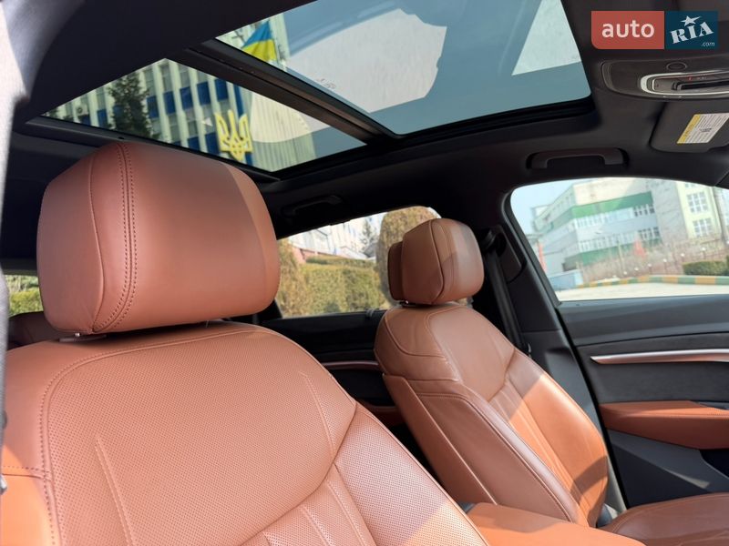 Внедорожник / Кроссовер Audi e-tron 2019 в Ивано-Франковске