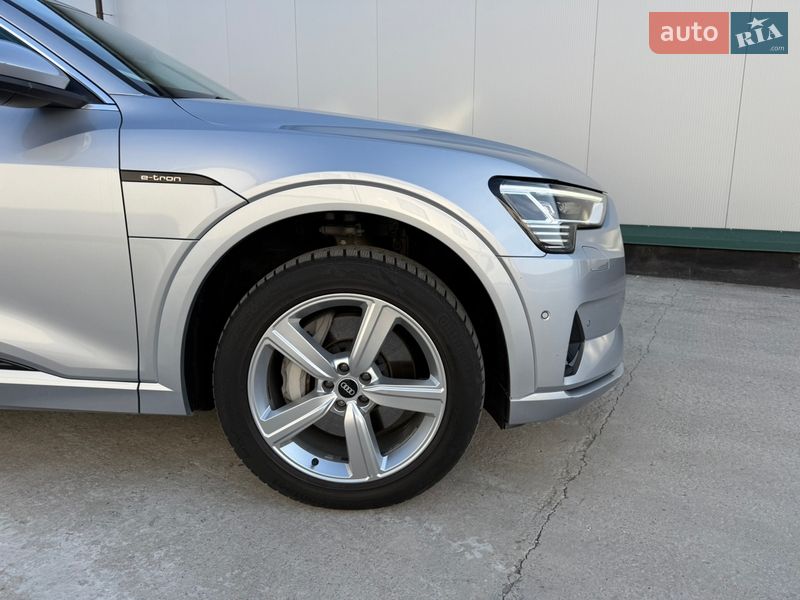 Внедорожник / Кроссовер Audi e-tron 2021 в Виннице