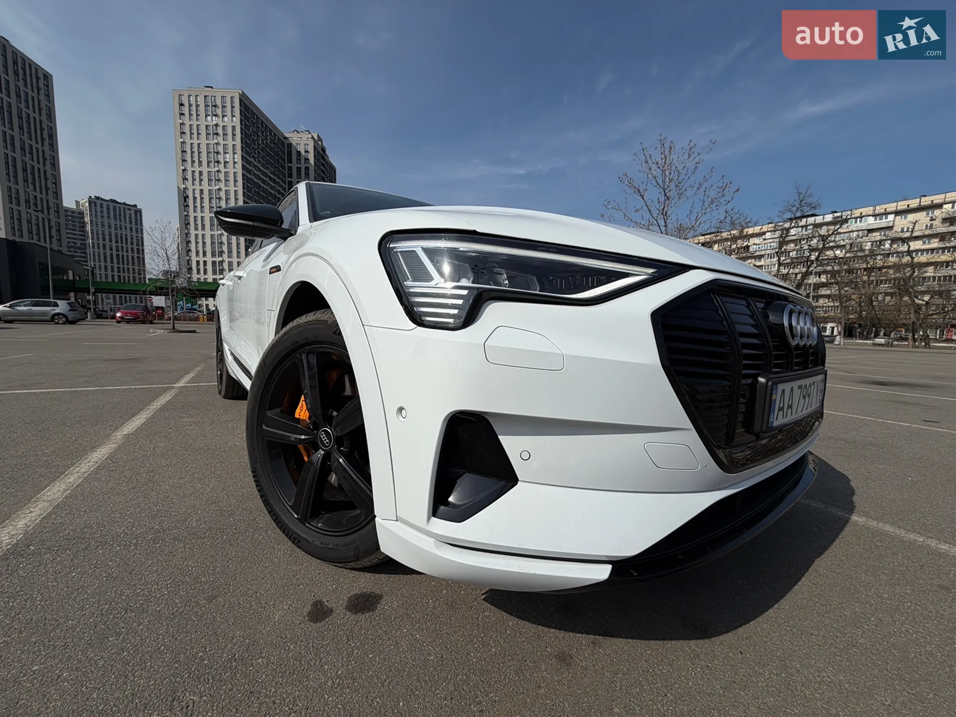2022 Audi e-tron - фото 1