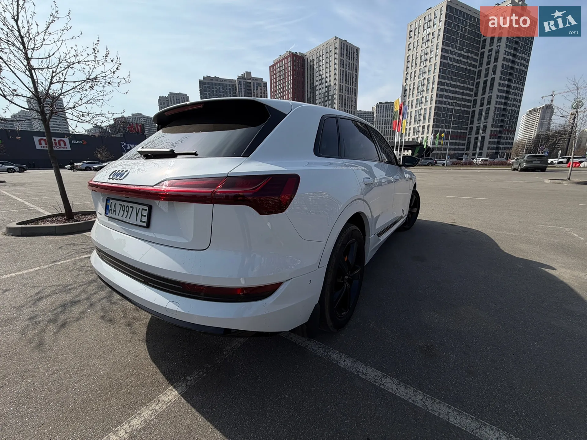 2022 Audi e-tron - мініатюра 14