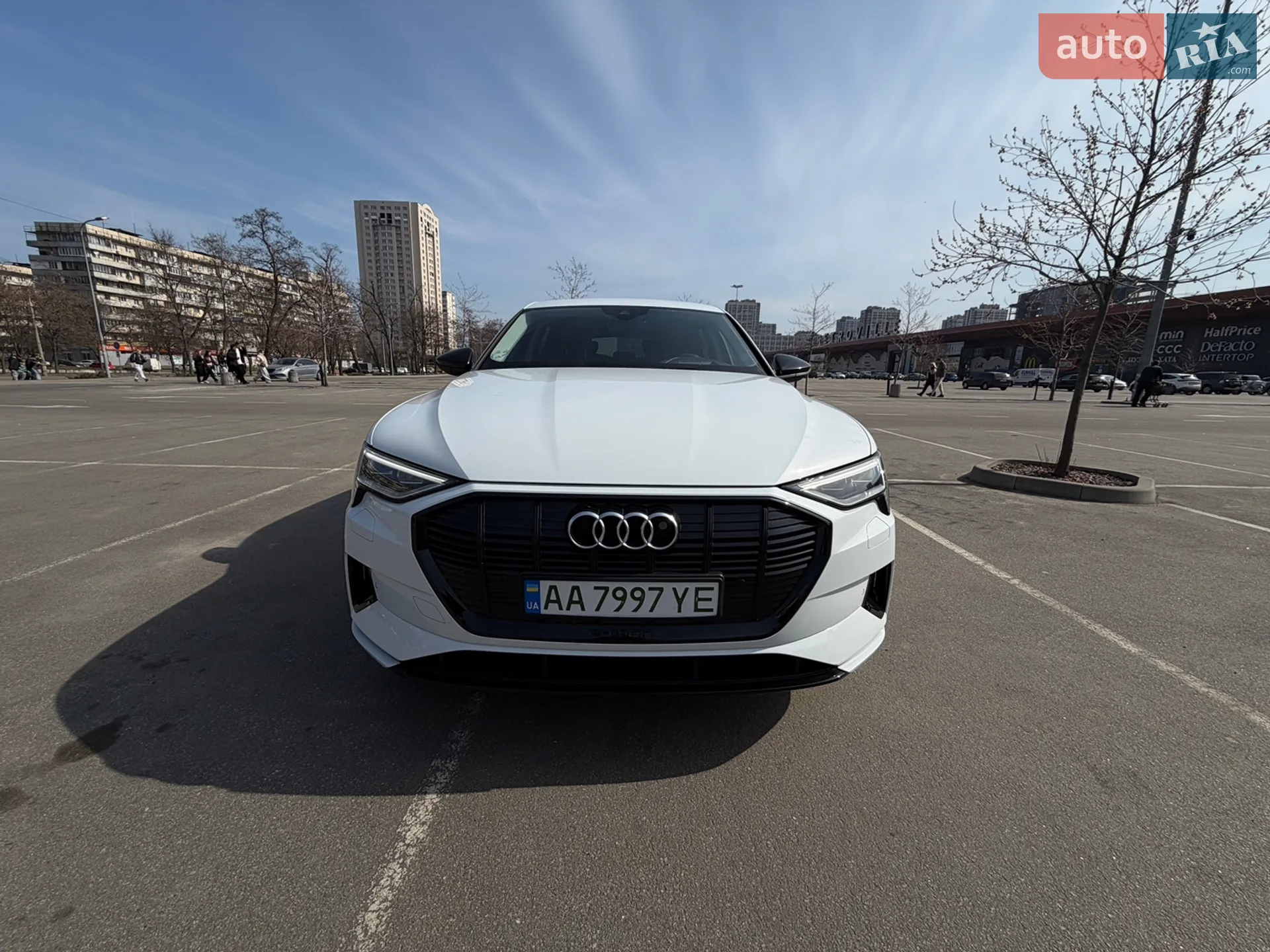 2022 Audi e-tron - мініатюра 15