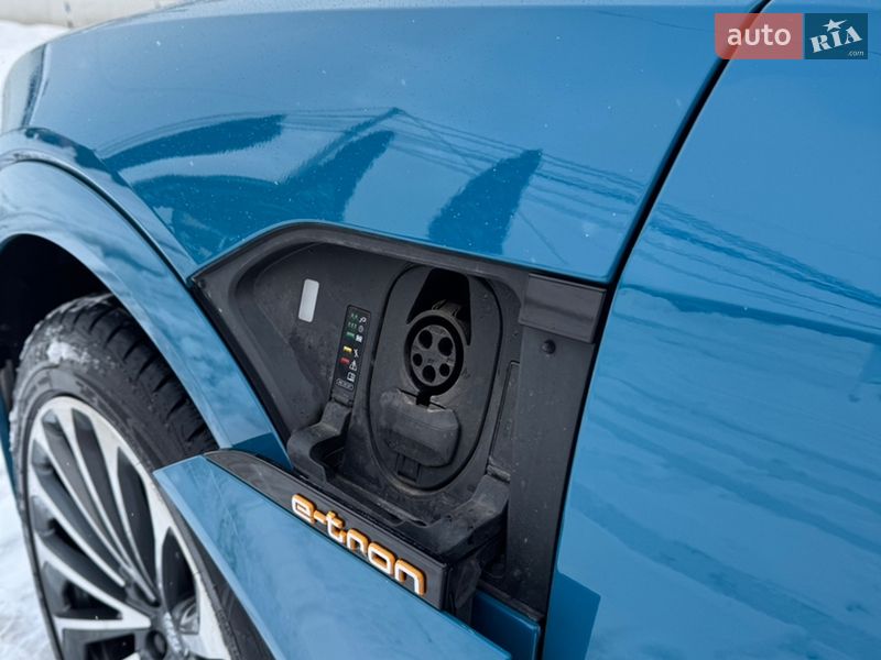 Внедорожник / Кроссовер Audi e-tron 2019 в Львове