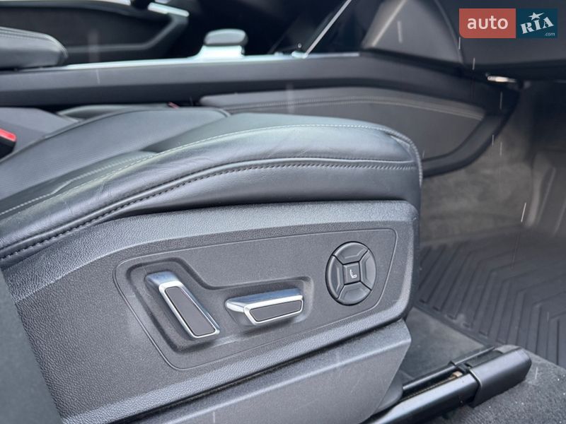 Внедорожник / Кроссовер Audi e-tron 2019 в Львове