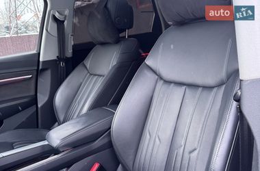 Внедорожник / Кроссовер Audi e-tron 2019 в Львове