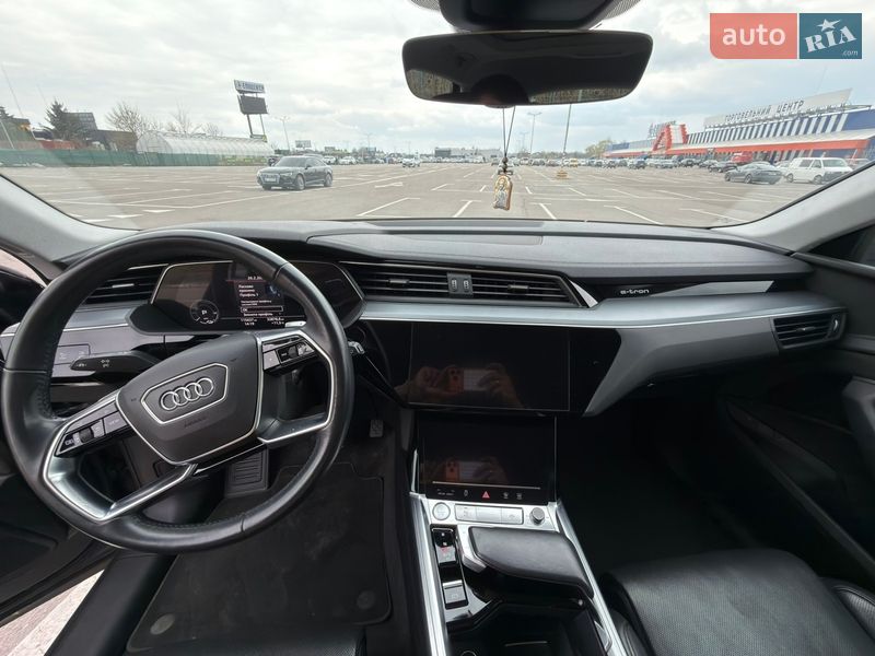 Внедорожник / Кроссовер Audi e-tron 2019 в Львове фото 7 Внедорожник / Кроссовер Audi e-tron 2019 в Львове