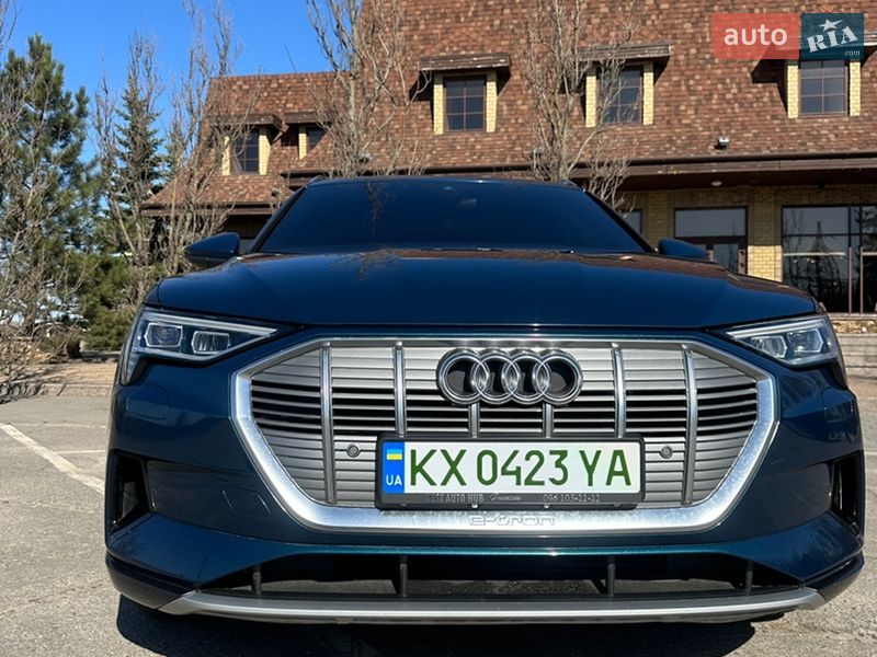 Внедорожник / Кроссовер Audi e-tron 2019 в Харькове фото 17 Внедорожник / Кроссовер Audi e-tron 2019 в Харькове