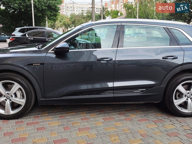 Позашляховик / Кросовер Audi e-tron 2019 в Кременчуці