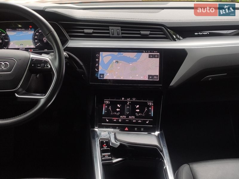 Позашляховик / Кросовер Audi e-tron 2019 в Кременчуці
