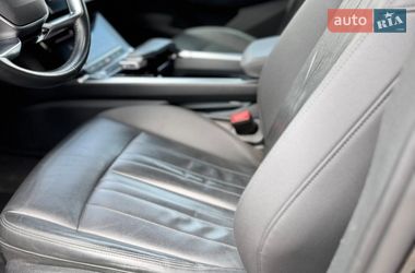 Внедорожник / Кроссовер Audi e-tron 2019 в Львове