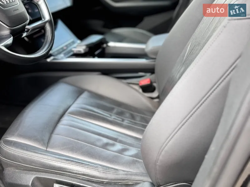 Audi e-tron 2019 VIN WAUZZZGE0KB017968 фото оголошення 22 з 52