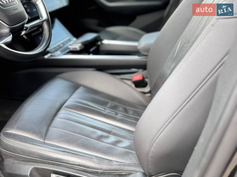 Внедорожник / Кроссовер Audi e-tron 2019 в Львове
