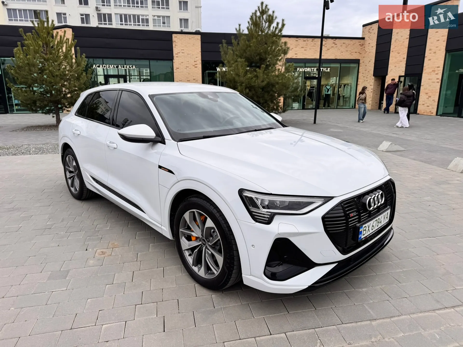 2022 Audi e-tron - мініатюра 13