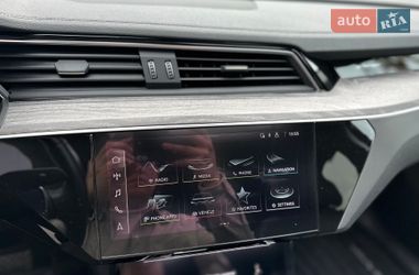 Внедорожник / Кроссовер Audi e-tron 2021 в Киеве