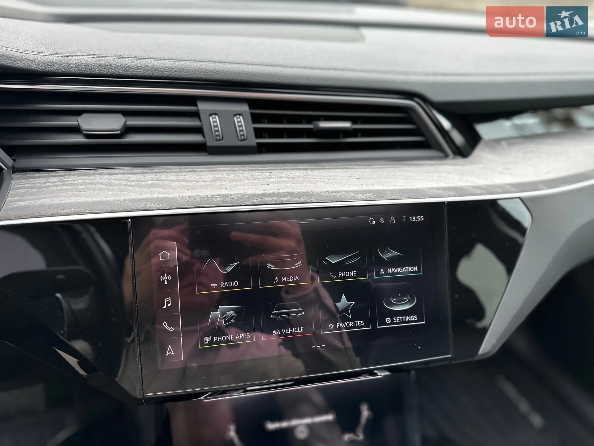 2021 Audi e-tron - мініатюра 12