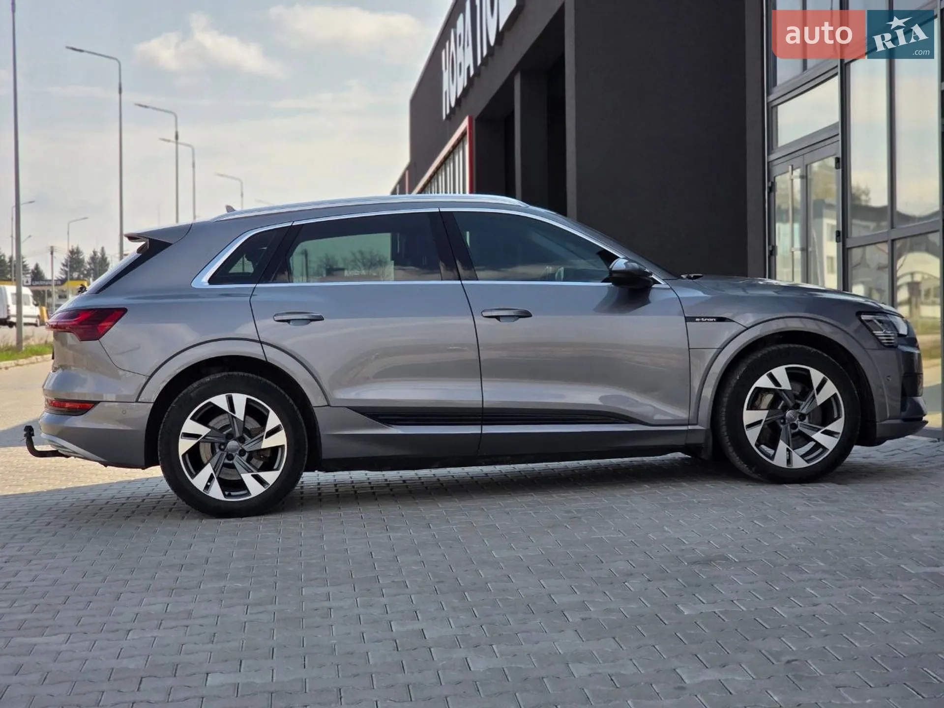 2019 Audi e-tron - мініатюра 10