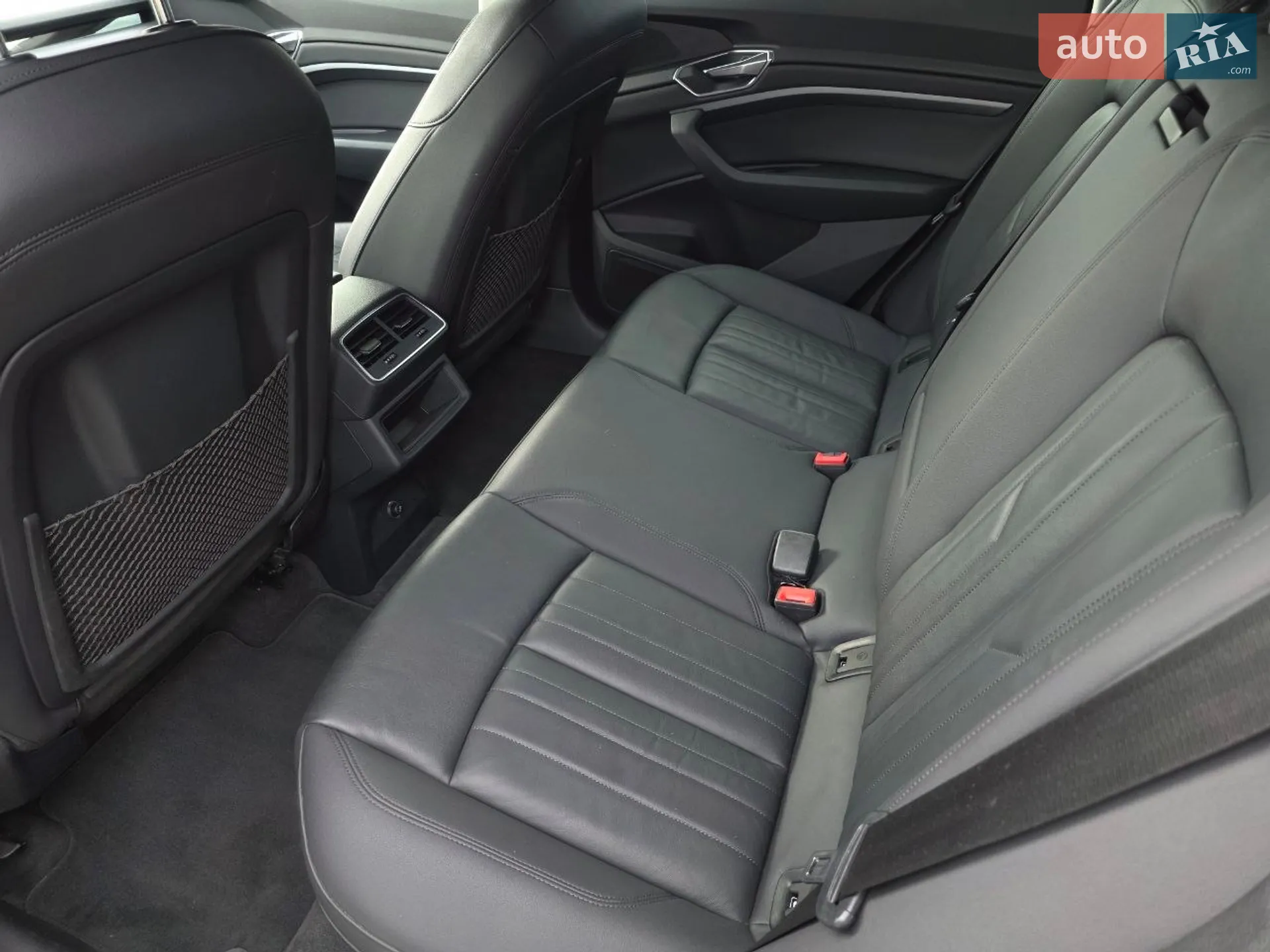 2019 Audi e-tron - мініатюра 31