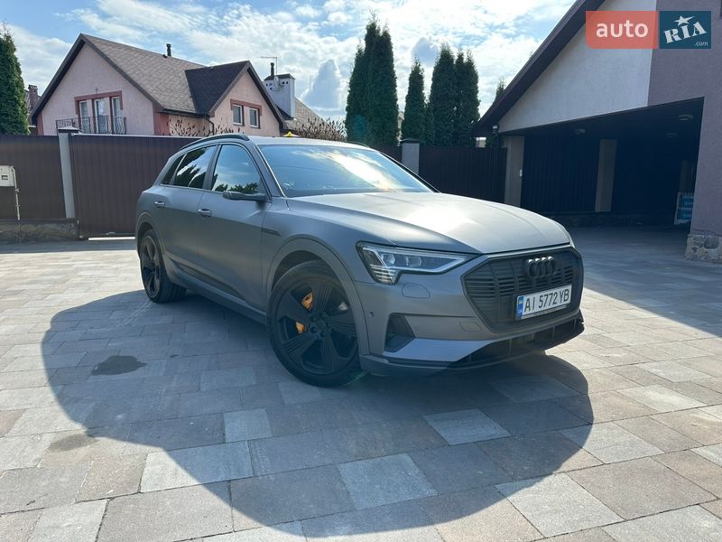 Внедорожник / Кроссовер Audi e-tron 2019 в Ирпене фото 4 Внедорожник / Кроссовер Audi e-tron 2019 в Ирпене