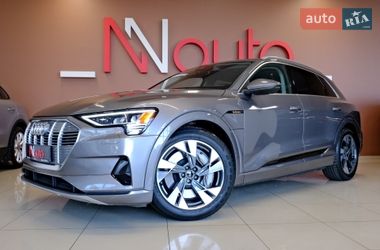 Внедорожник / Кроссовер Audi e-tron 2020 в Одессе