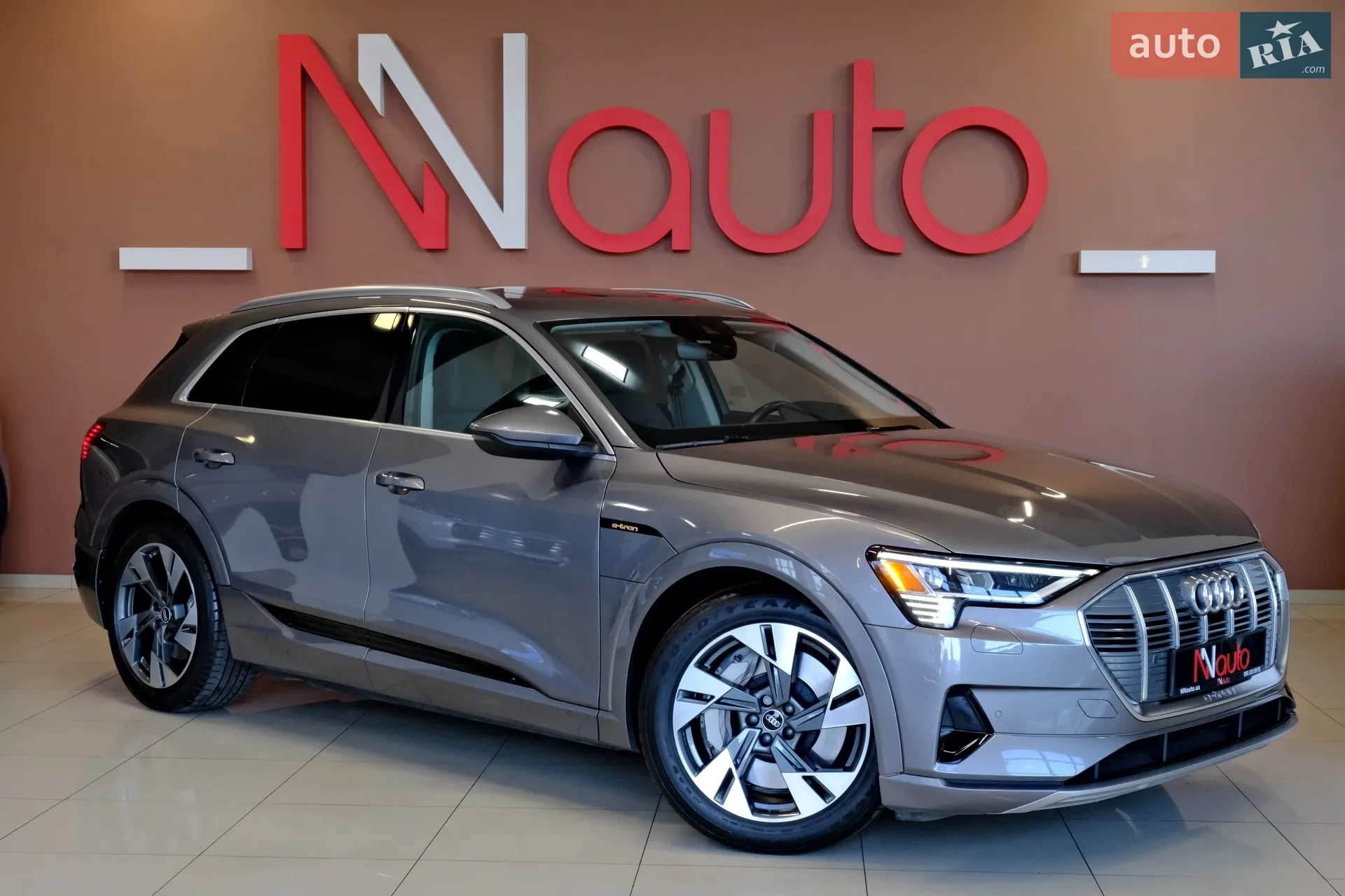 2020 Audi e-tron - мініатюра 14