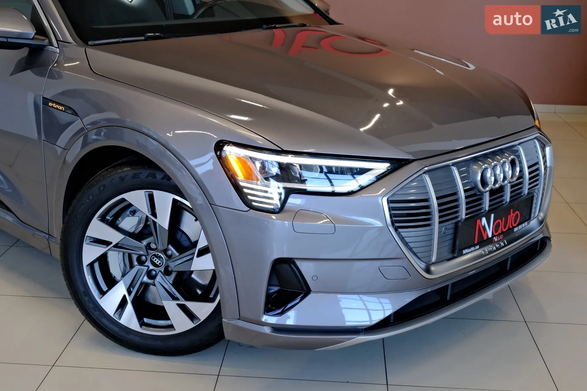 2020 Audi e-tron - мініатюра 16
