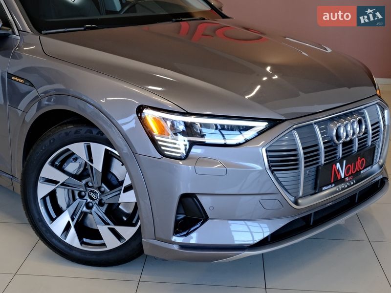 Внедорожник / Кроссовер Audi e-tron 2020 в Одессе