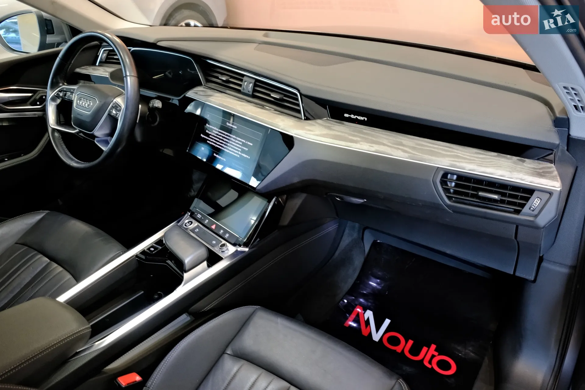 2020 Audi e-tron - мініатюра 32