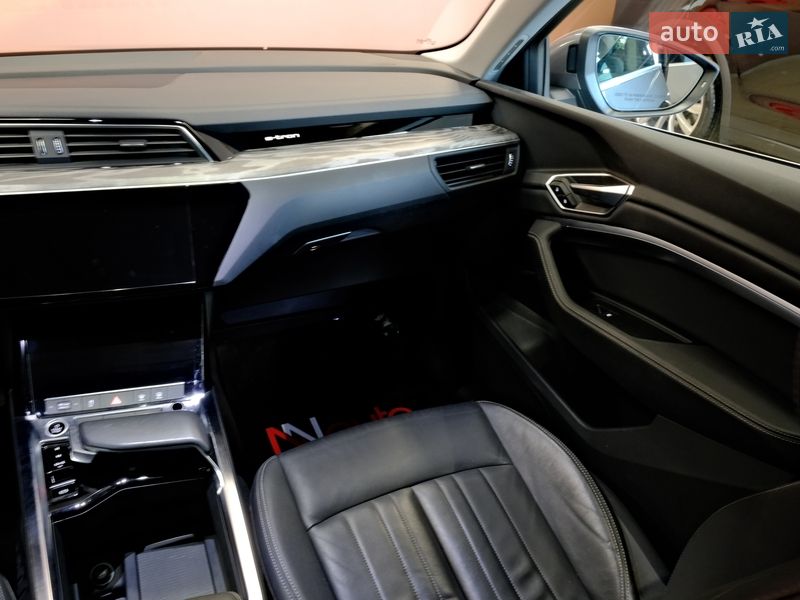 Внедорожник / Кроссовер Audi e-tron 2020 в Одессе
