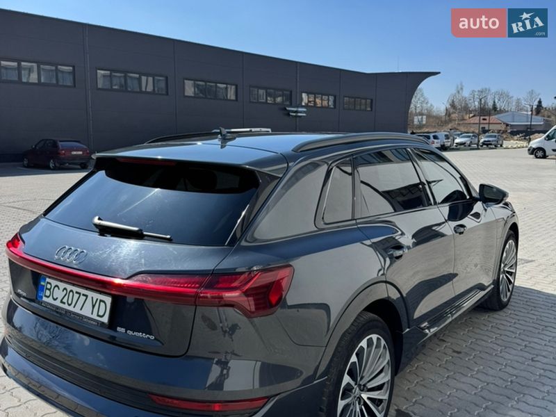 Внедорожник / Кроссовер Audi e-tron 2019 в Бориславе