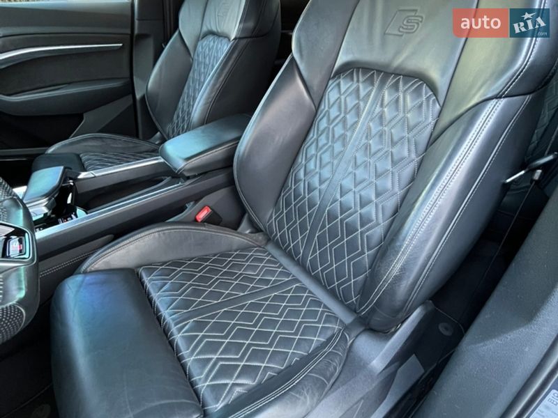 Внедорожник / Кроссовер Audi e-tron 2019 в Бориславе