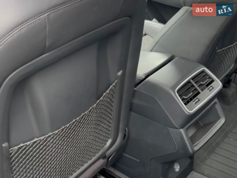 Внедорожник / Кроссовер Audi e-tron 2019 в Сокале