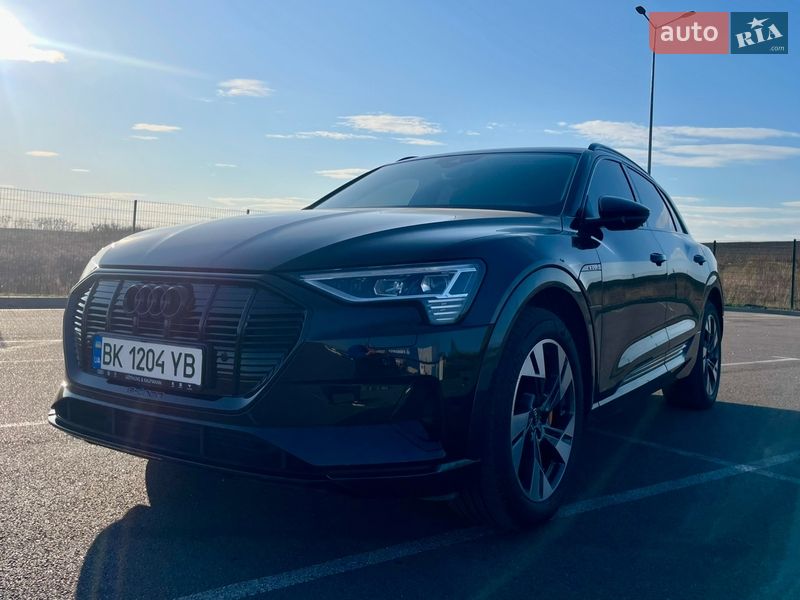 Внедорожник / Кроссовер Audi e-tron 2021 в Ровно фото 14 Внедорожник / Кроссовер Audi e-tron 2021 в Ровно