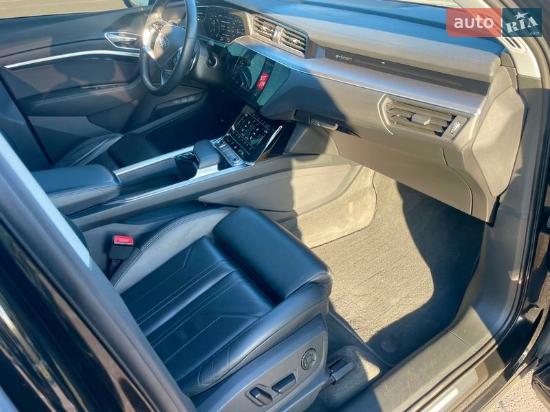 Внедорожник / Кроссовер Audi e-tron 2021 в Ровно фото 31 Внедорожник / Кроссовер Audi e-tron 2021 в Ровно