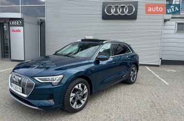 Позашляховик / Кросовер Audi e-tron 2019 в Дніпрі