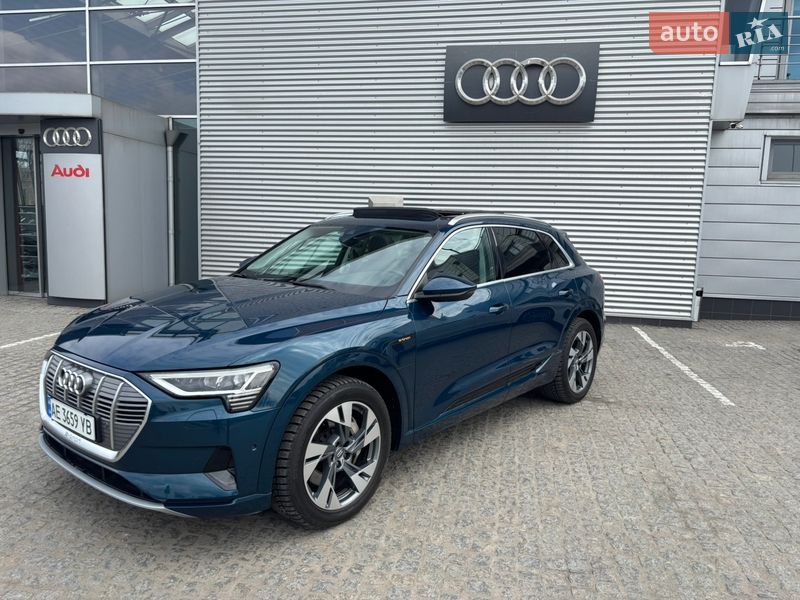 Внедорожник / Кроссовер Audi e-tron 2019 в Днепре