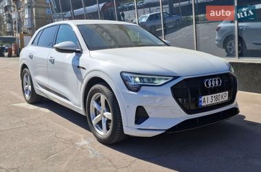 Позашляховик / Кросовер Audi e-tron 2020 в Києві