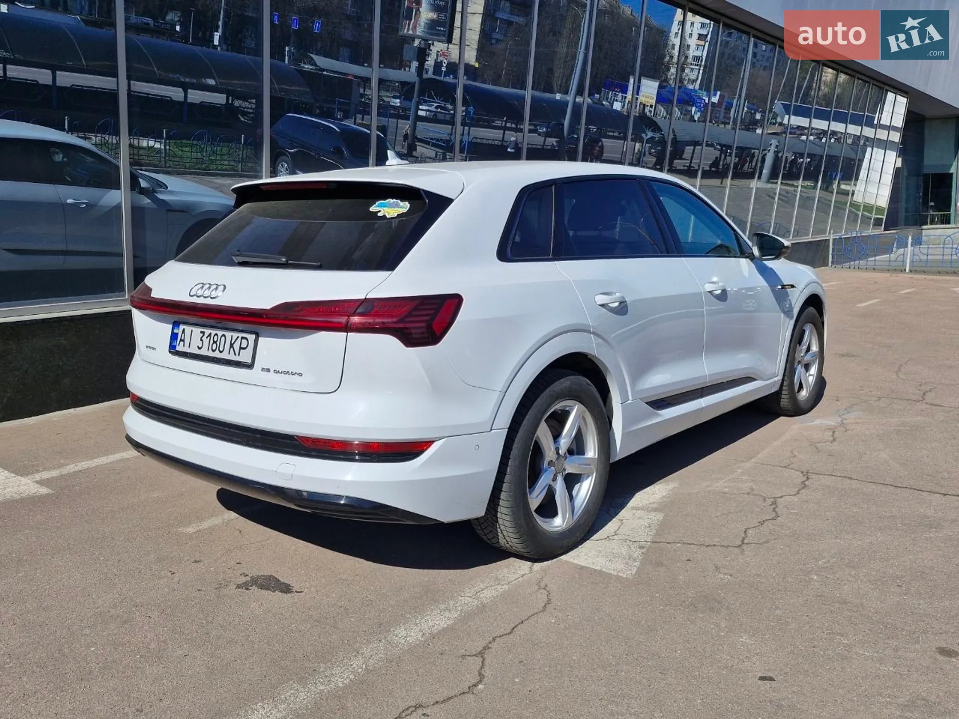 2020 Audi e-tron - мініатюра 4