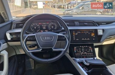 Внедорожник / Кроссовер Audi e-tron 2020 в Киеве