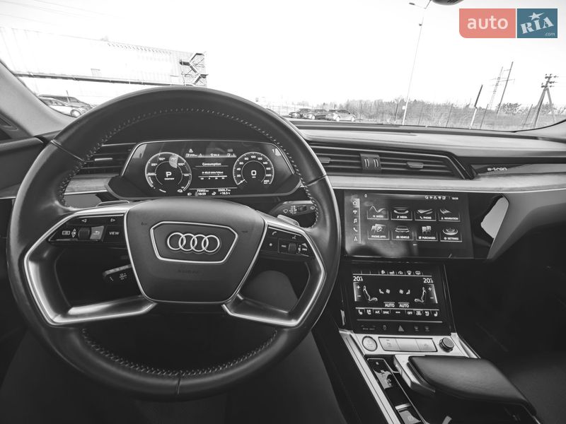 Внедорожник / Кроссовер Audi e-tron 2019 в Ровно