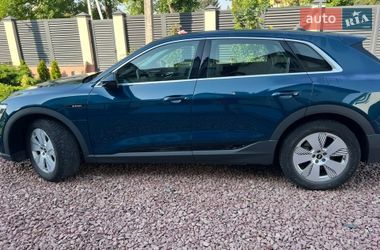 Внедорожник / Кроссовер Audi e-tron 2020 в Городке