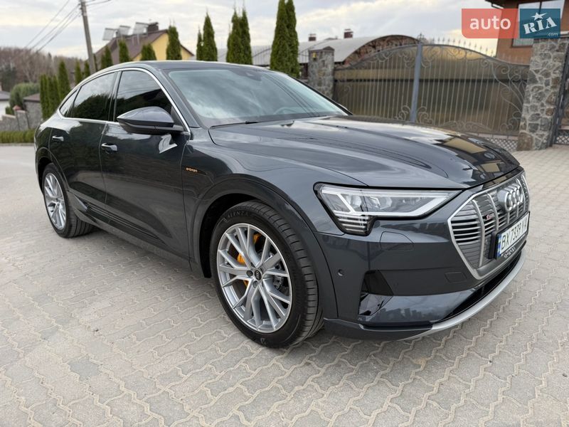 Внедорожник / Кроссовер Audi e-tron 2022 в Хмельницком