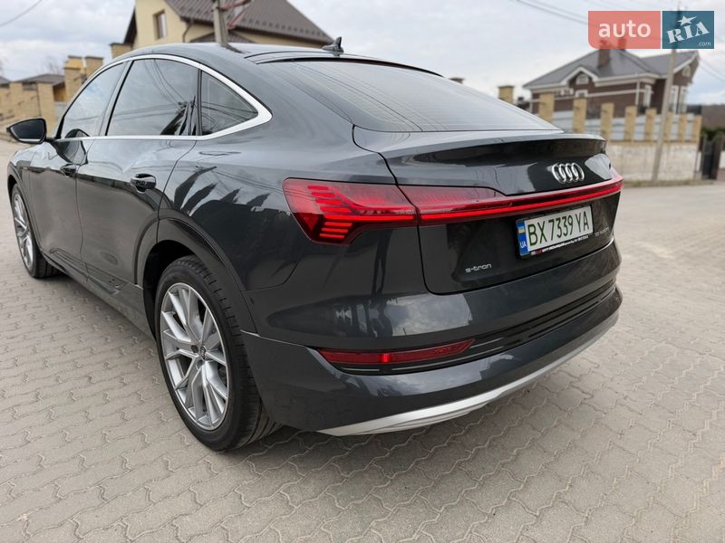 Внедорожник / Кроссовер Audi e-tron 2022 в Хмельницком