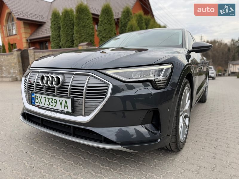 Внедорожник / Кроссовер Audi e-tron 2022 в Хмельницком