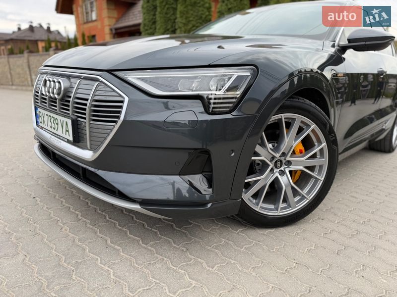 Внедорожник / Кроссовер Audi e-tron 2022 в Хмельницком
