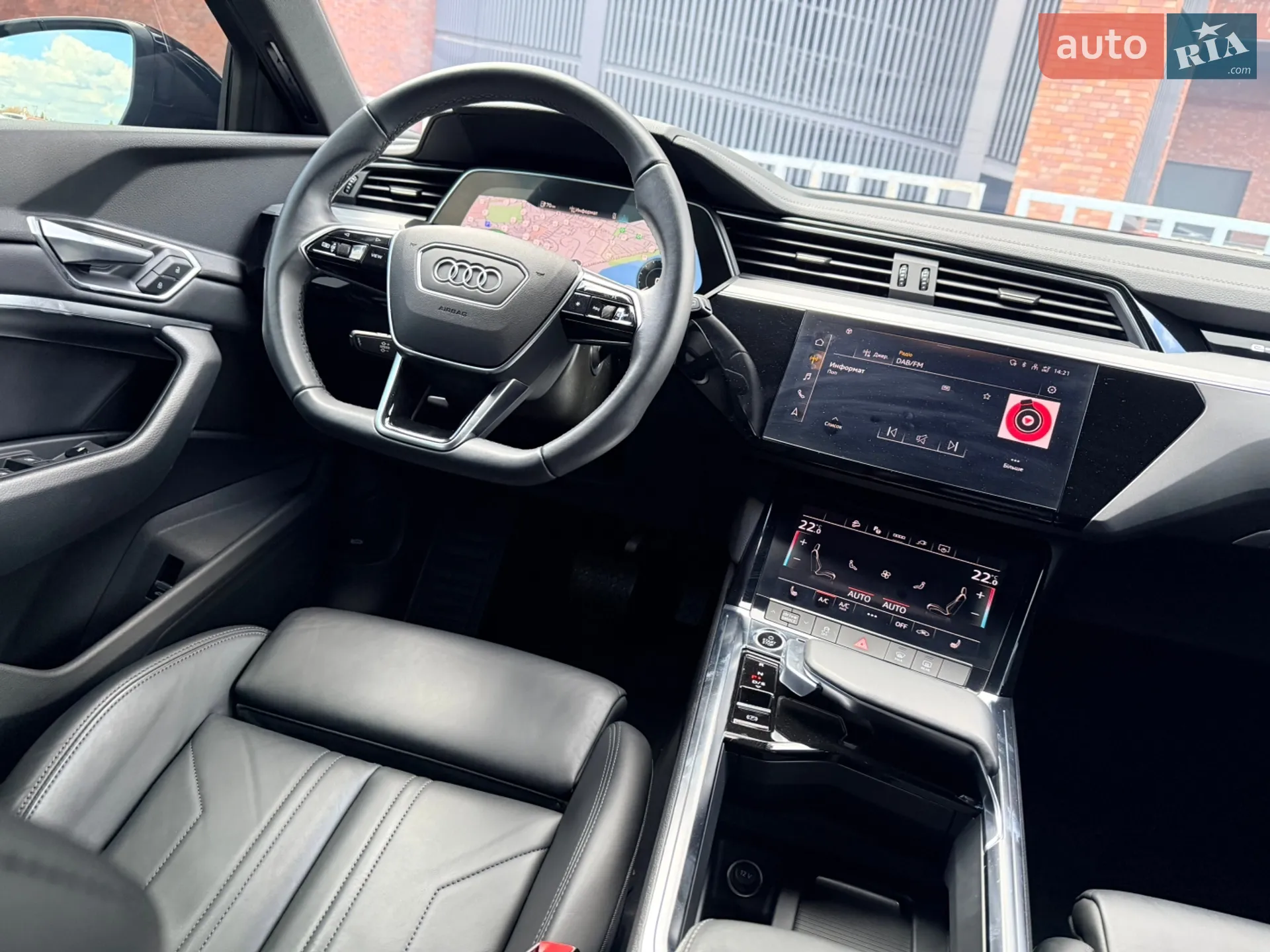 2022 Audi e-tron - мініатюра 24