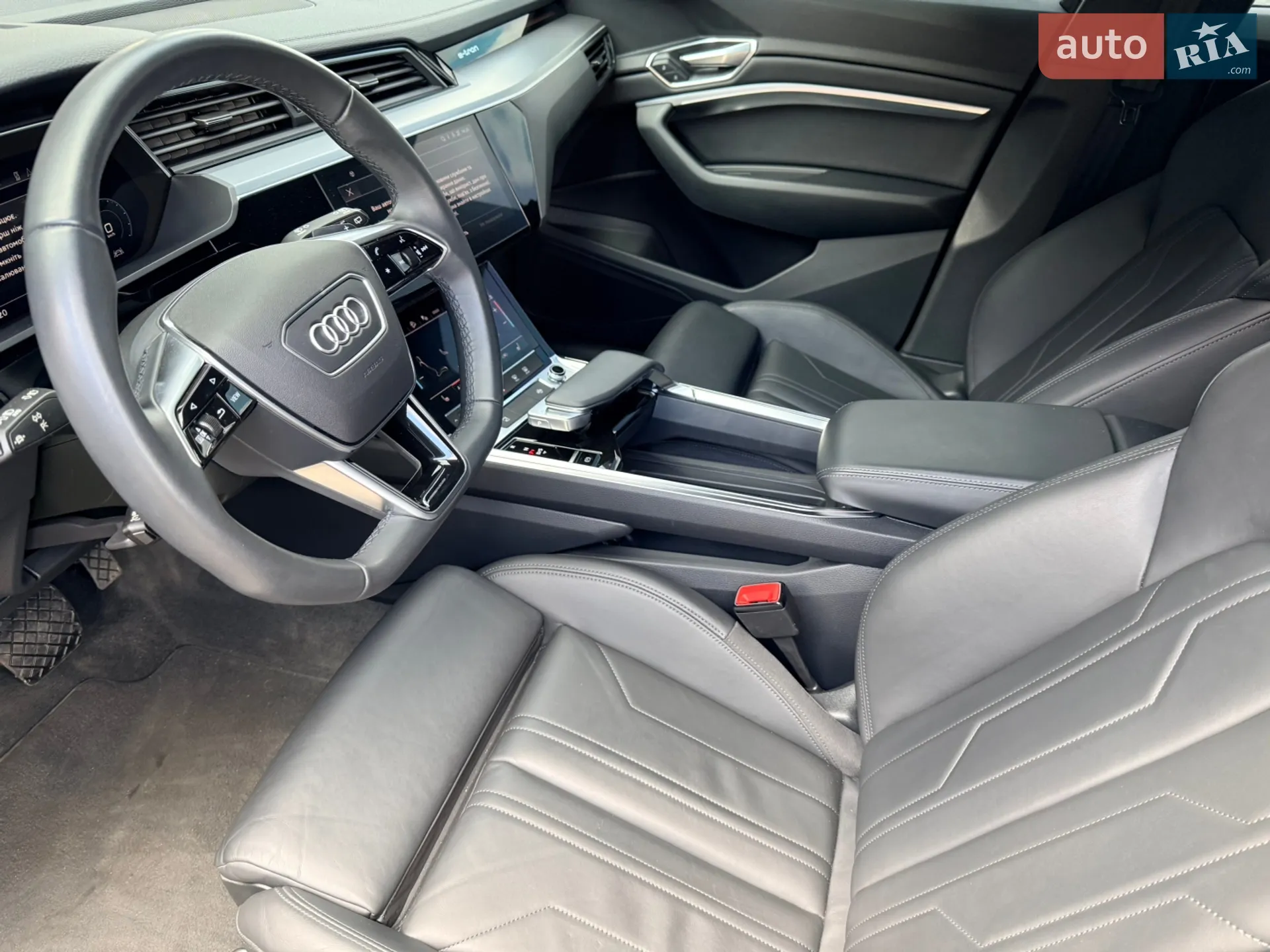 2022 Audi e-tron - мініатюра 32