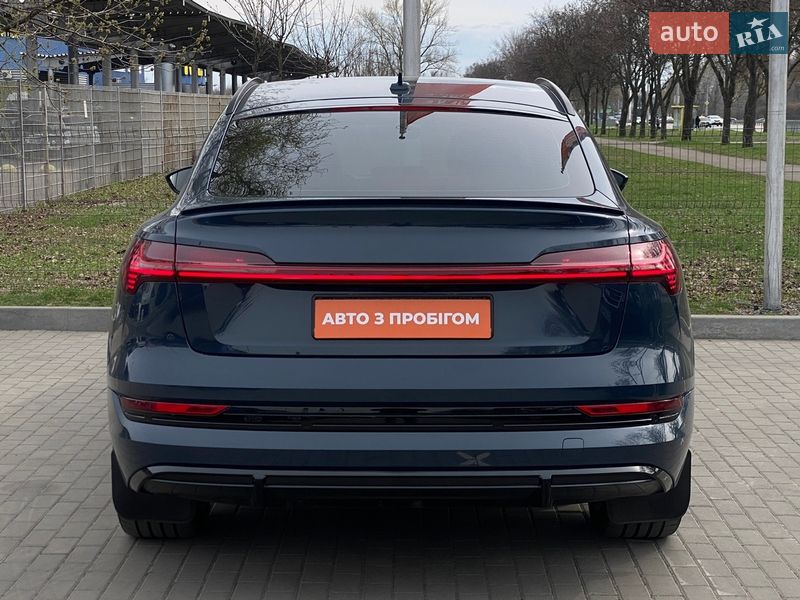 Позашляховик / Кросовер Audi e-tron 2020 в Дніпрі фото 6 Позашляховик / Кросовер Audi e-tron 2020 в Дніпрі
