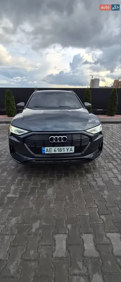 2021 Audi e-tron - мініатюра 32