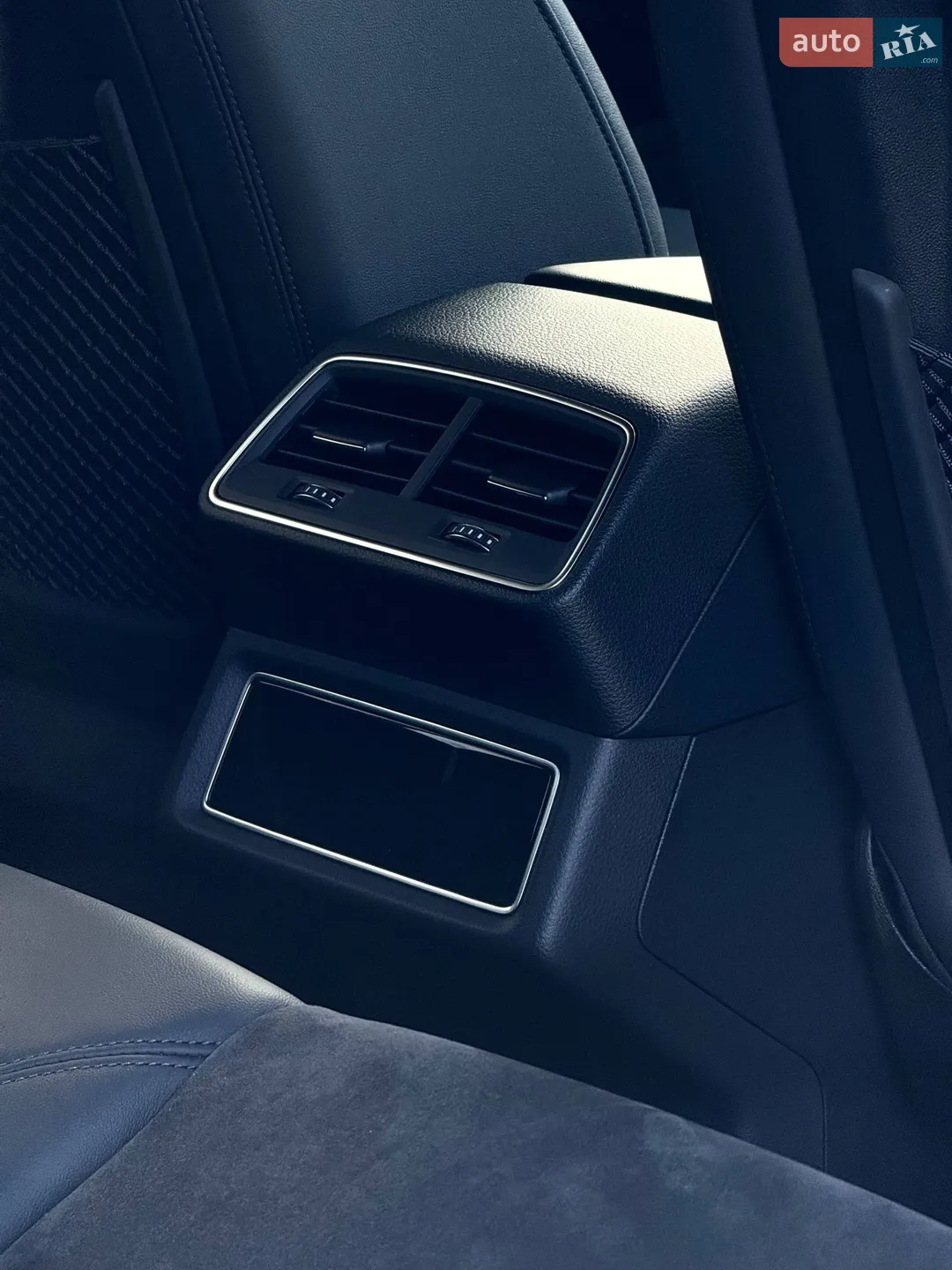 2020 Audi e-tron - мініатюра 12