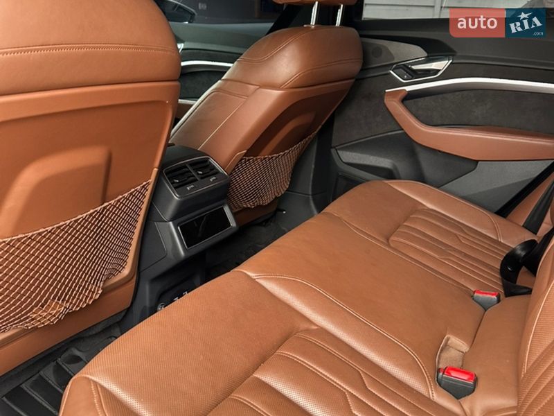 Позашляховик / Кросовер Audi e-tron 2019 в Івано-Франківську