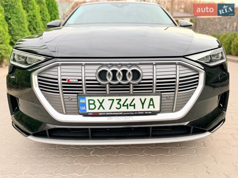 Внедорожник / Кроссовер Audi e-tron 2022 в Хмельницком